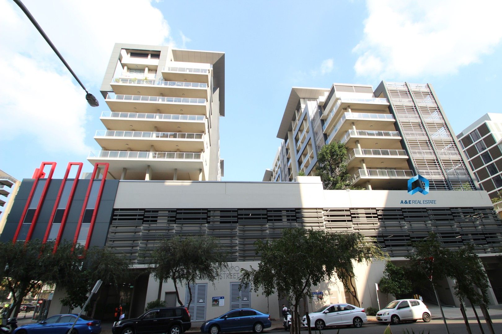 2 bedrooms Apartment / Unit / Flat in 703A/8 Bourke Street MASCOT NSW, 2020