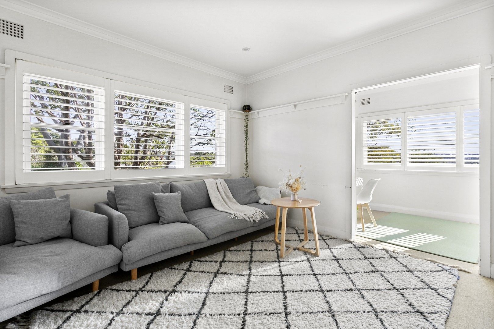 2 bedrooms Apartment / Unit / Flat in 3/282 Sydney Road BALGOWLAH NSW, 2093