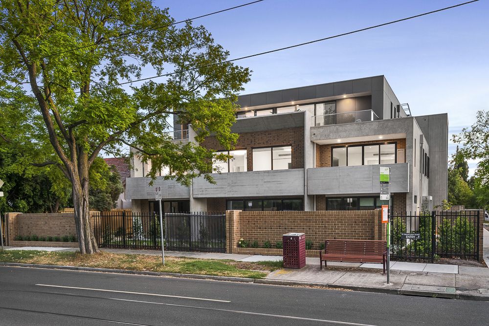 3 bedrooms Apartment / Unit / Flat in 3 Bedrooms/91 BALACLAVA ROAD Road CAULFIELD NORTH VIC, 3161