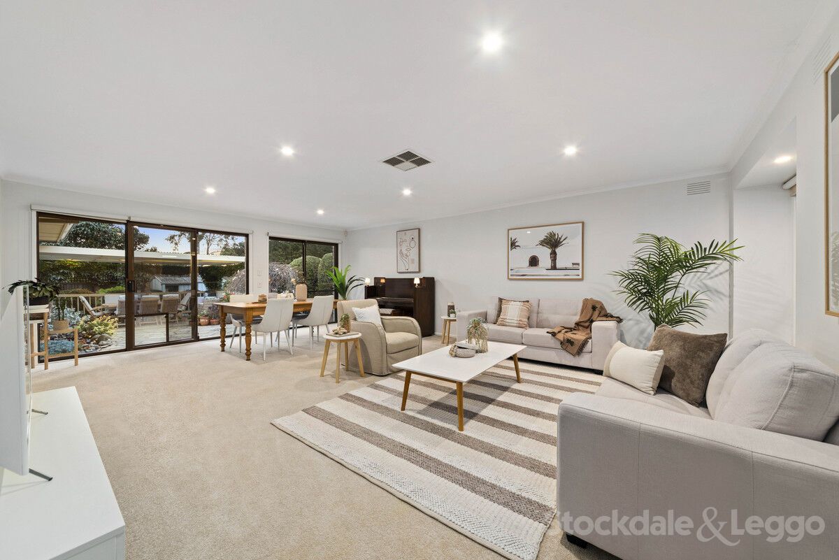 3 Calderwood Avenue, Wheelers Hill VIC 3150, Image 2