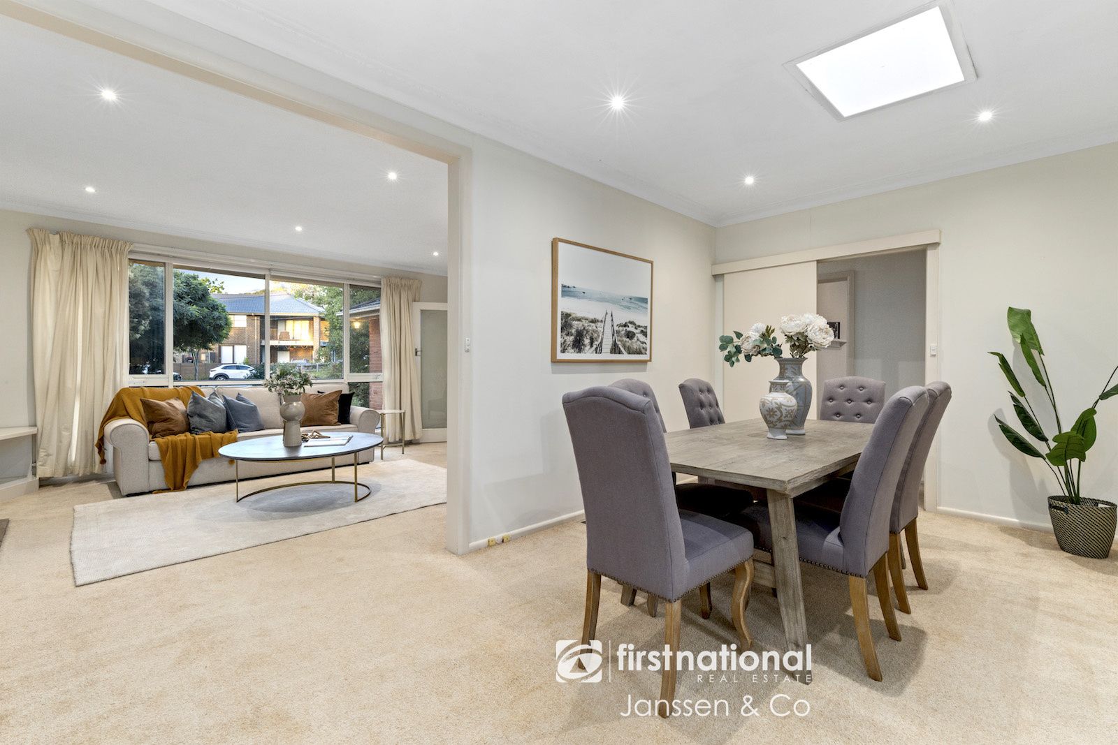 4 Arran Court, Glen Waverley VIC 3150, Image 2