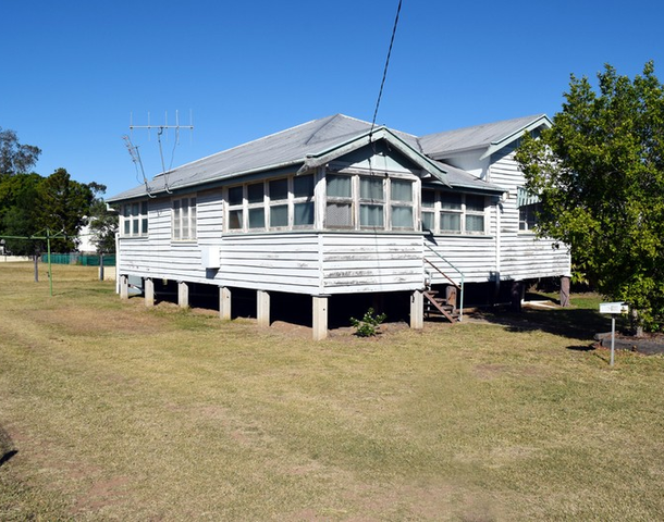 21 Barrow Street, Gayndah QLD 4625