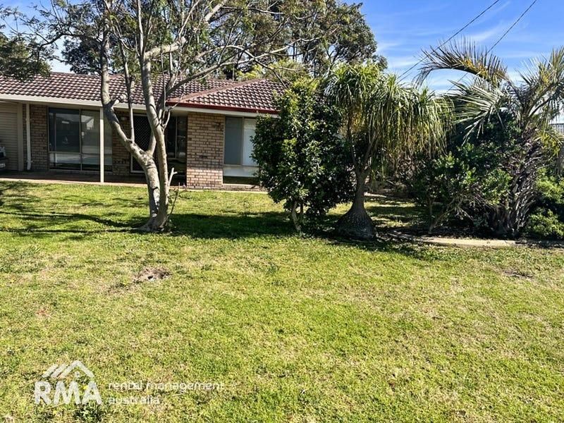 3 bedrooms House in 16 Dundas Court WAIKIKI WA, 6169