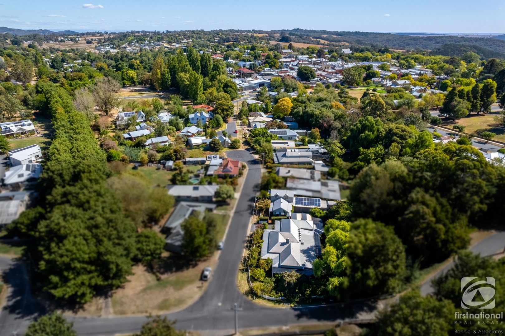 10 Atkinson Court, Beechworth VIC 3747, Image 0