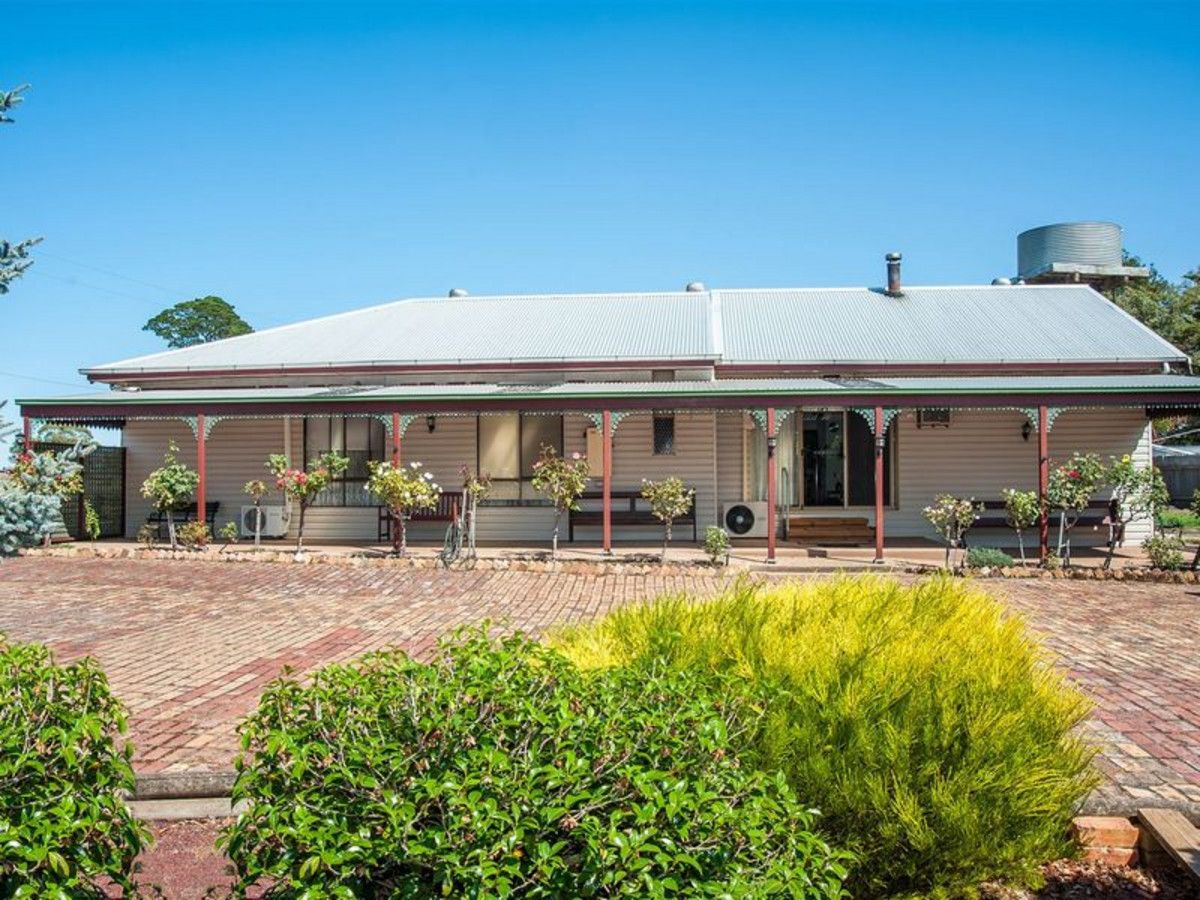 160 Cox Street, Penshurst VIC 3289, Image 0