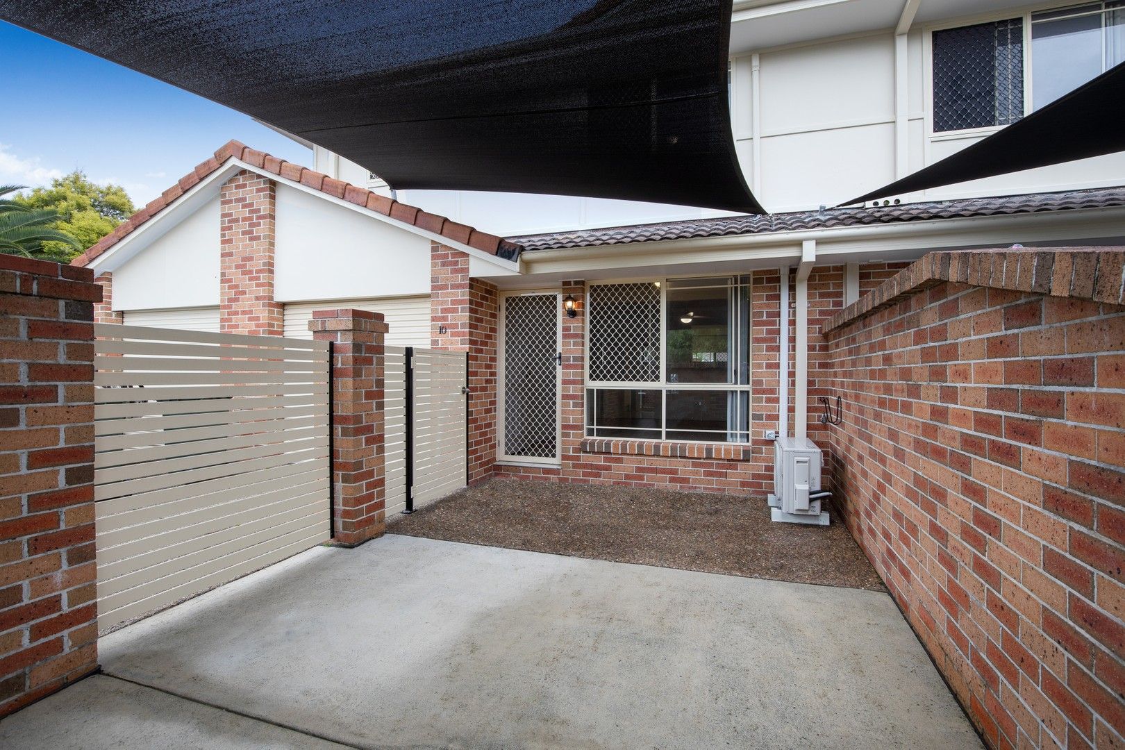 3 bedrooms Townhouse in 10/91 Bienvenue Drive CURRUMBIN WATERS QLD, 4223