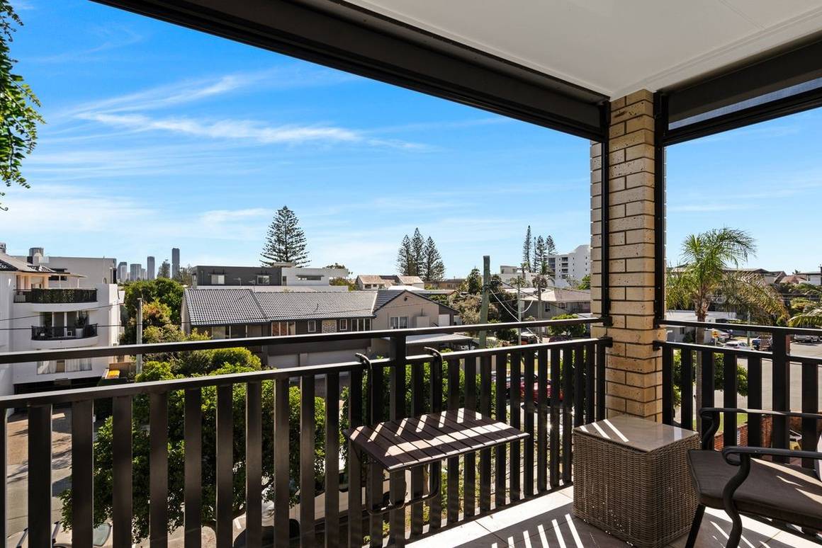 7/26 Heron Avenue Mermaid Beach 4218 - Image 4
