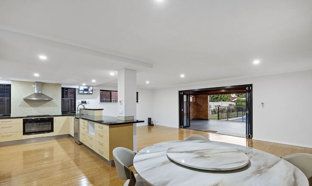 Additional image 7 of 190 Leake Street, Belmont WA 6104