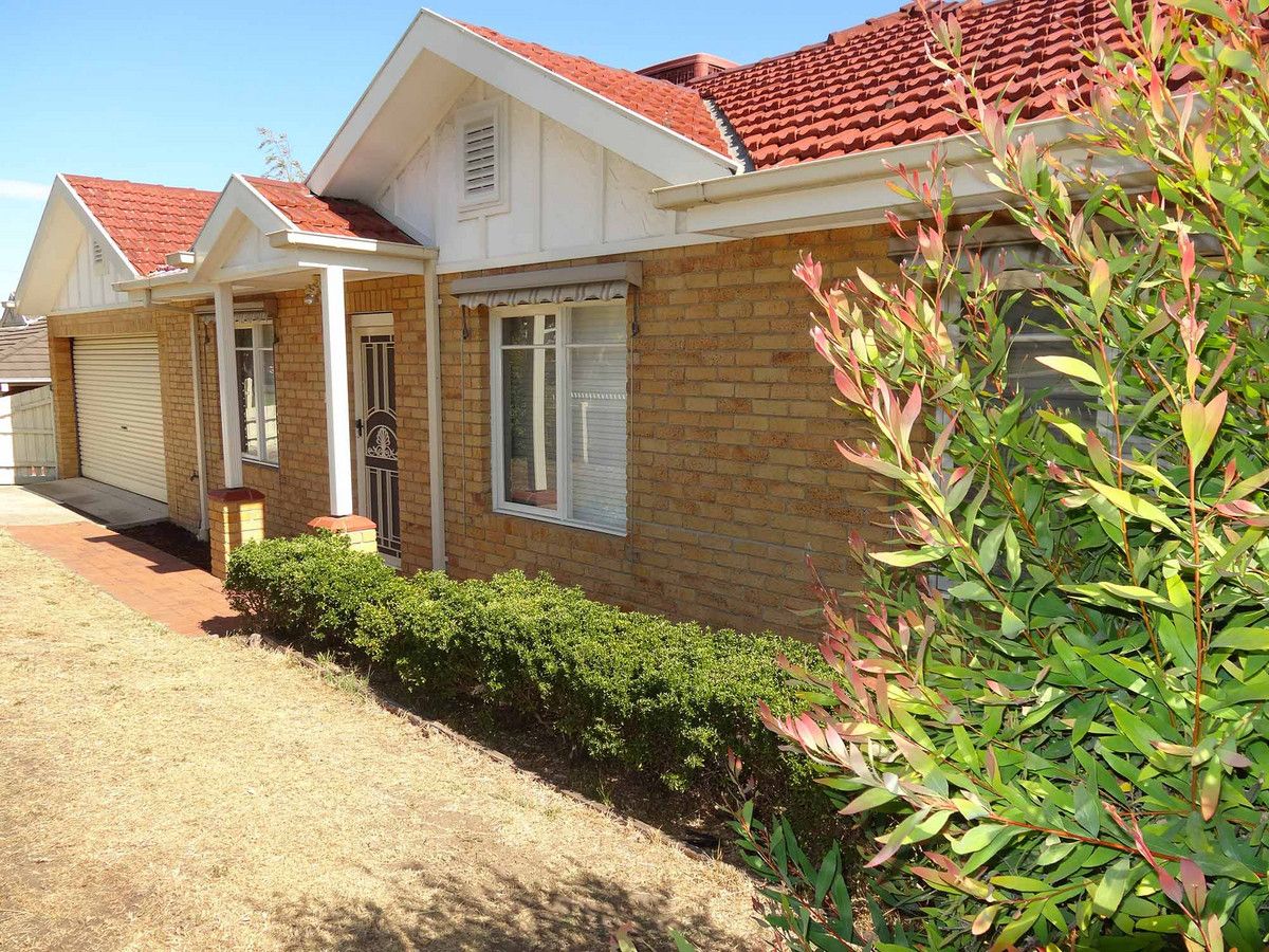 3 bedrooms Villa in 1/59 Purinuan Road RESERVOIR VIC, 3073