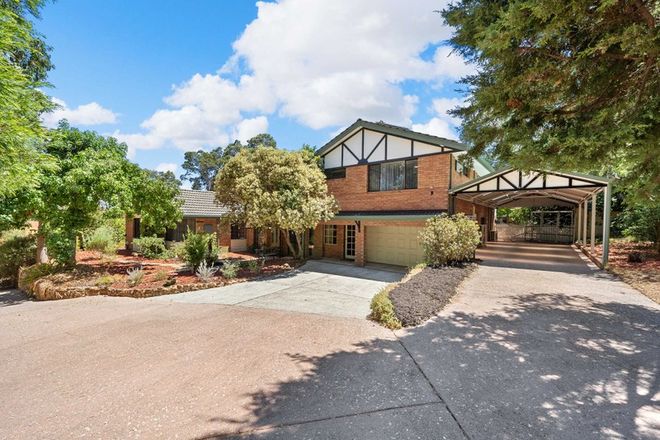 Picture of 30 Coolinga Road, LESMURDIE WA 6076