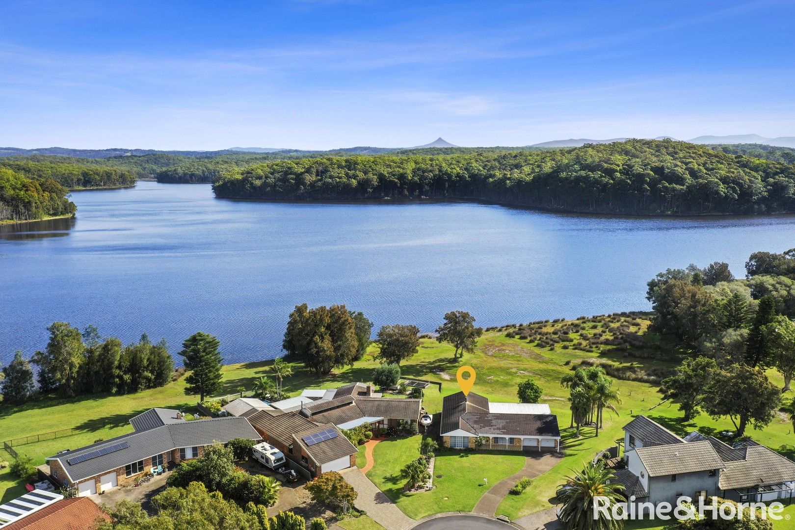 8 Honeysuckle Close, Burrill Lake NSW 2539, Image 0