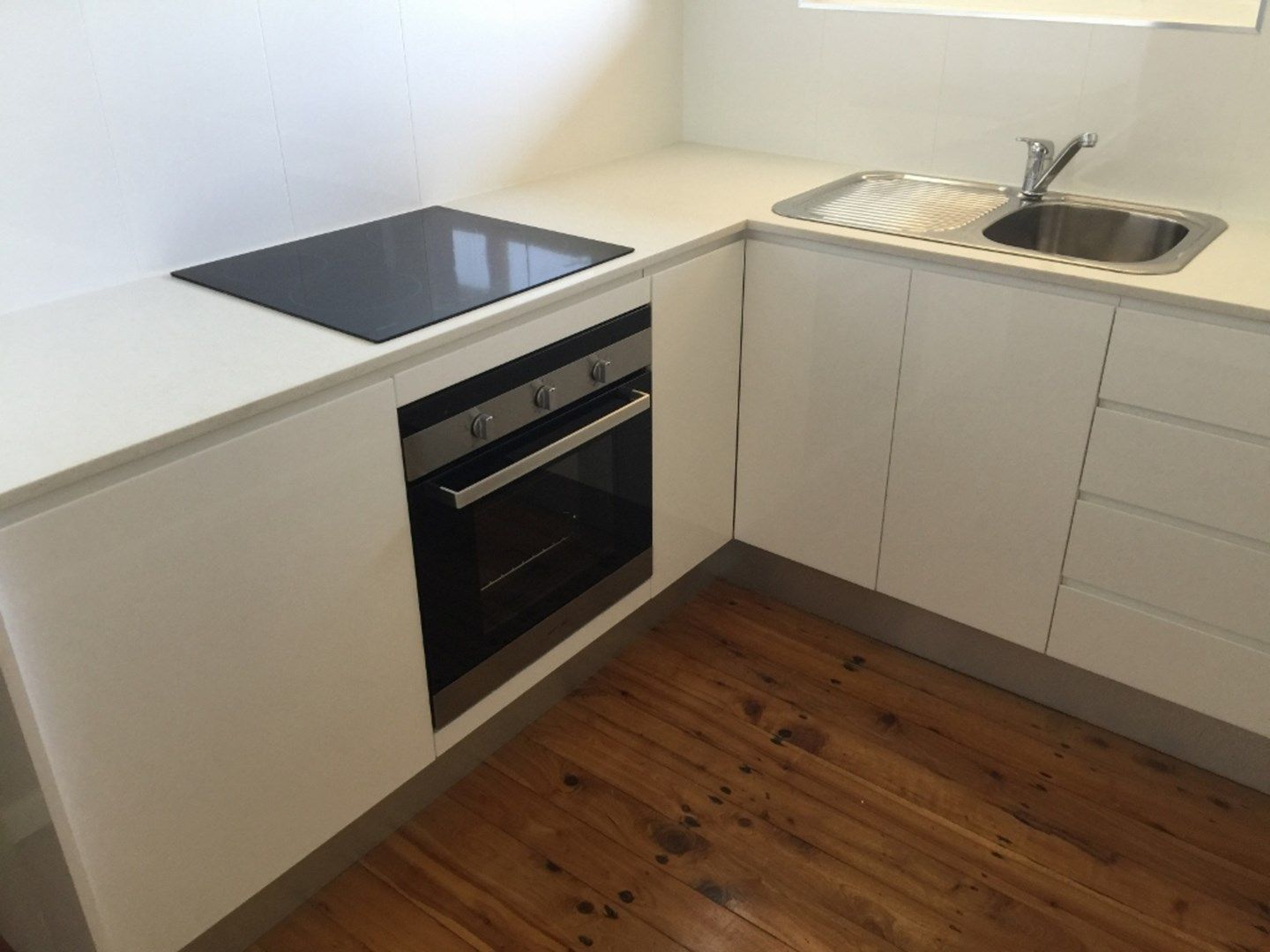 1 bedrooms Semi-Detached in 4/260 Flagstaff Road LAKE HEIGHTS NSW, 2502