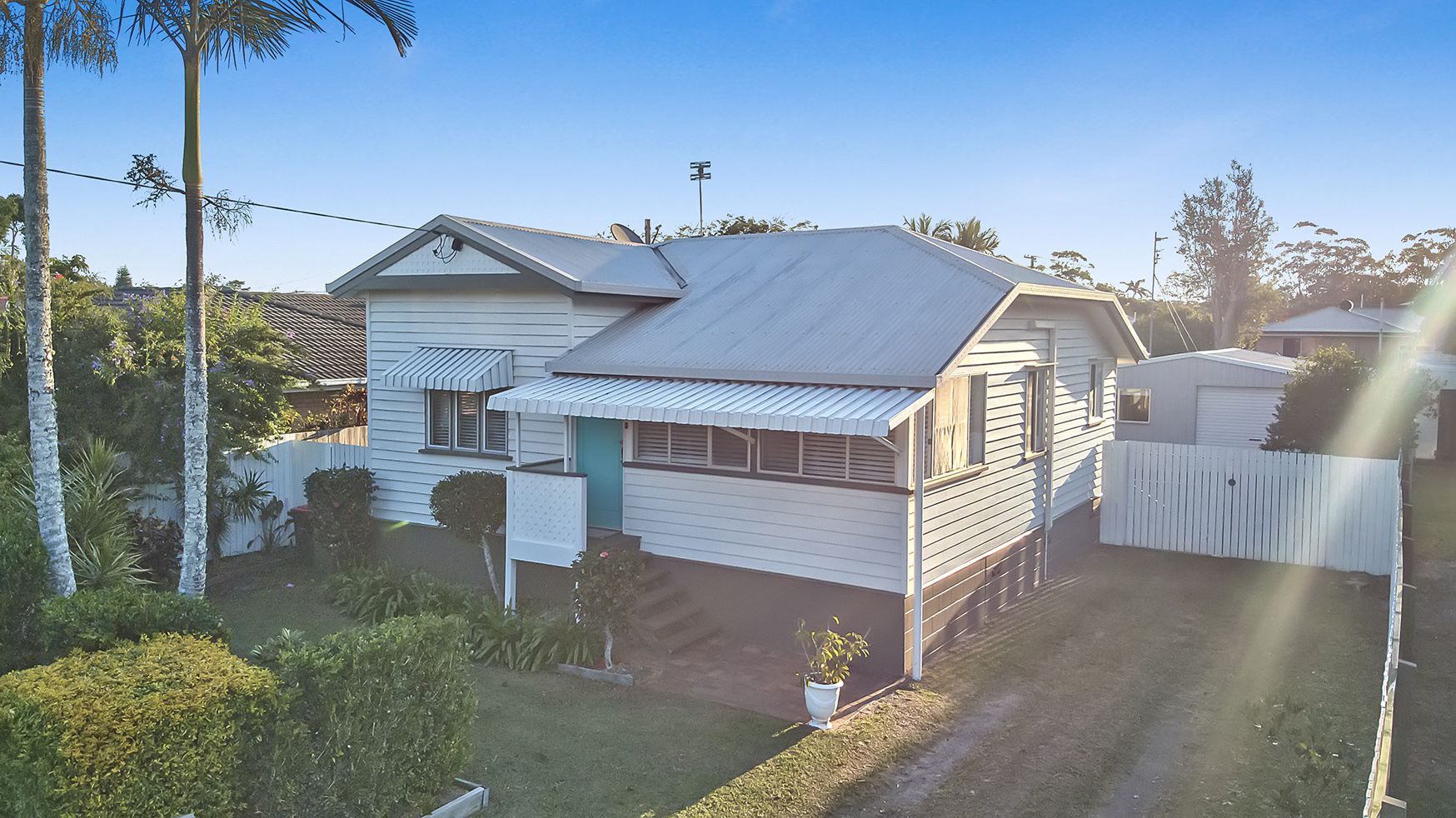 3 bedrooms House in 8 Palmer Avenue GOLDEN BEACH QLD, 4551