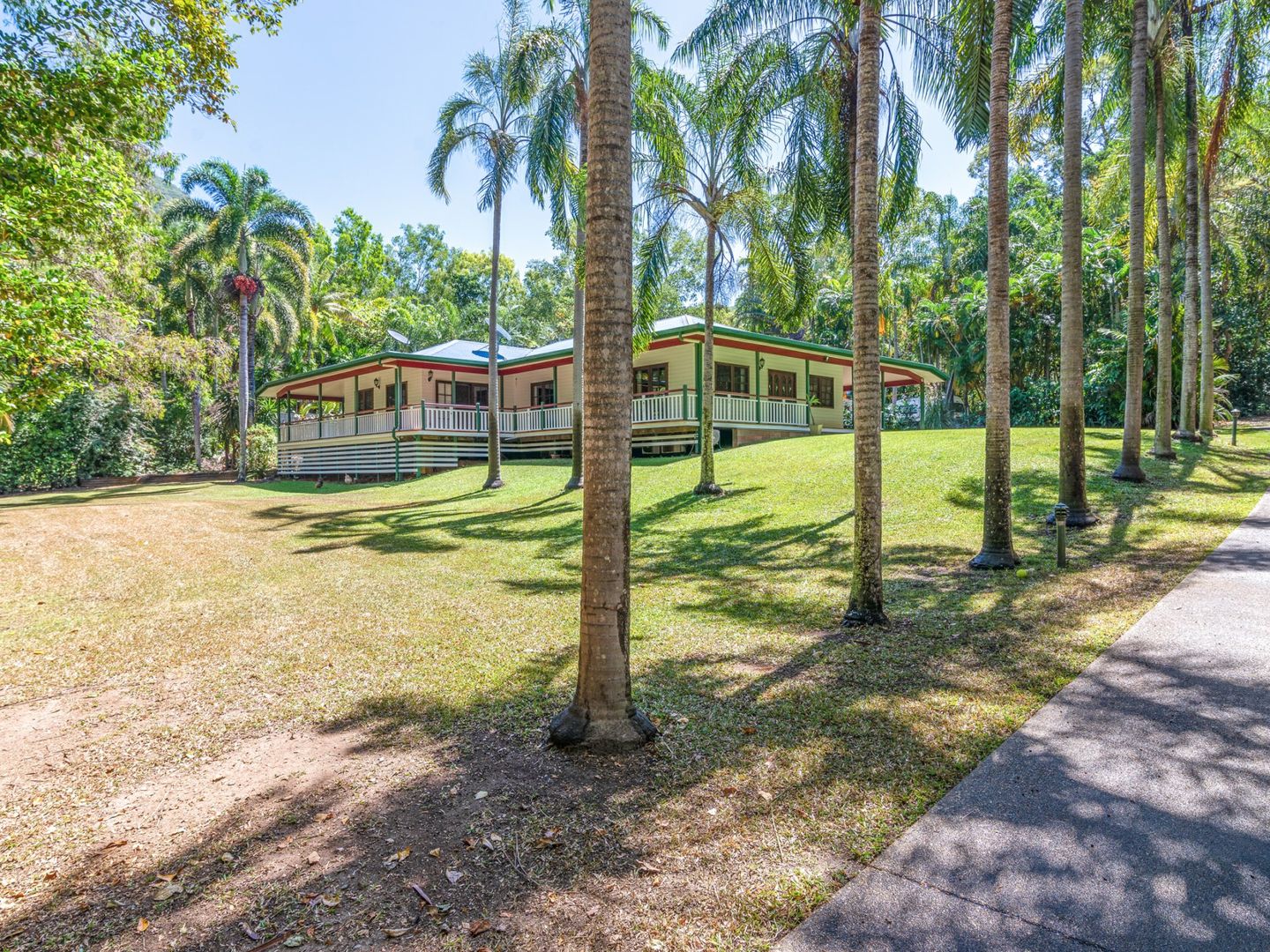 14-16 Nancy Close, Oak Beach QLD 4877, Image 2