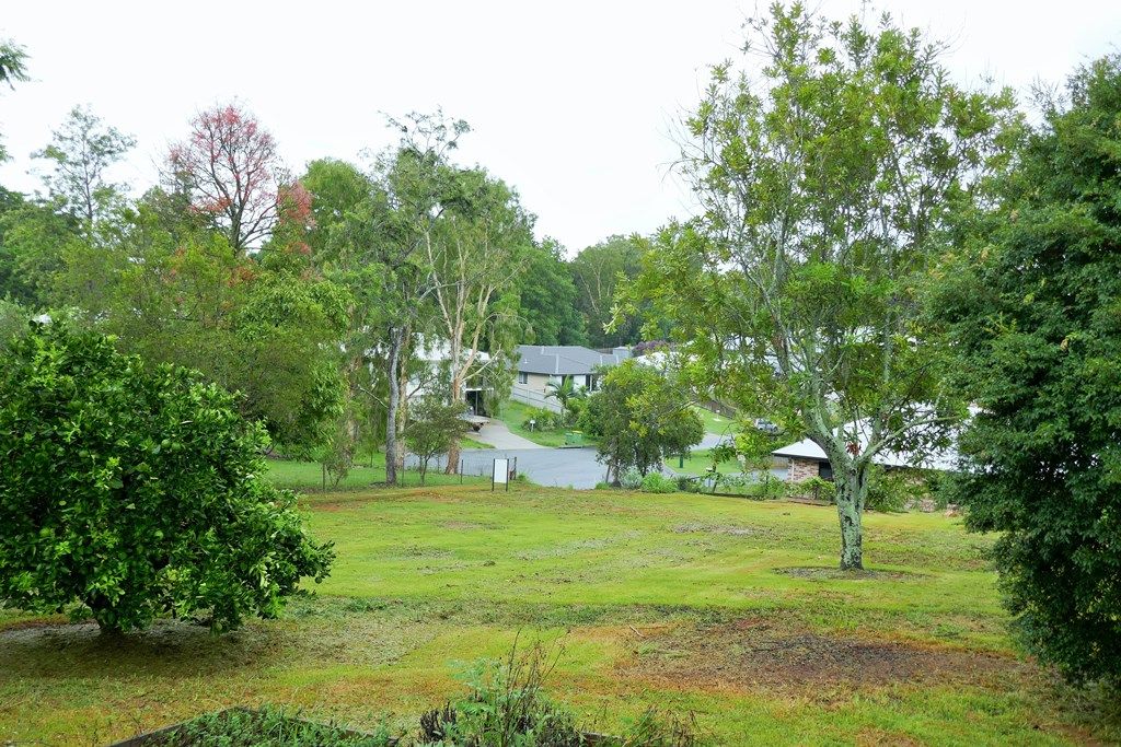 7 Bronzewing Place, Glass House Mountains QLD 4518, Image 2
