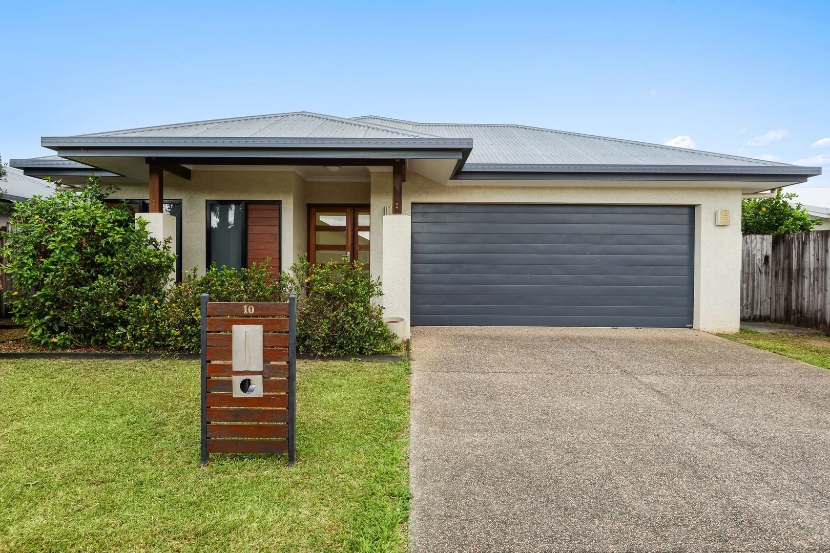 10 Chandos Brace, Smithfield QLD 4878