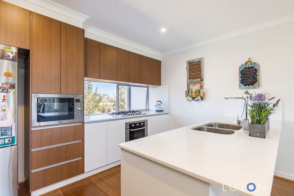 30/8 Henry Kendall Street, Franklin ACT 2913, Image 0