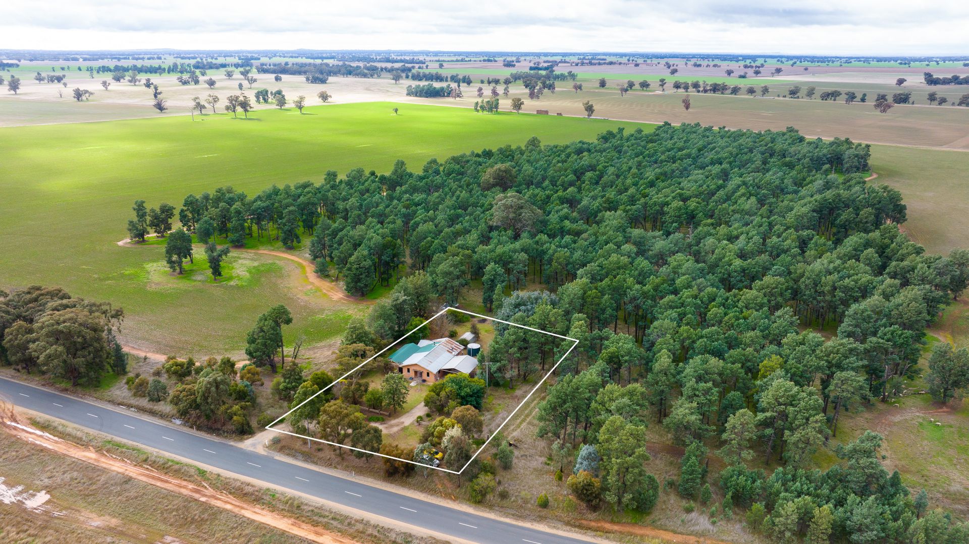 2218 Redlands Road, Corowa NSW 2646, Image 2