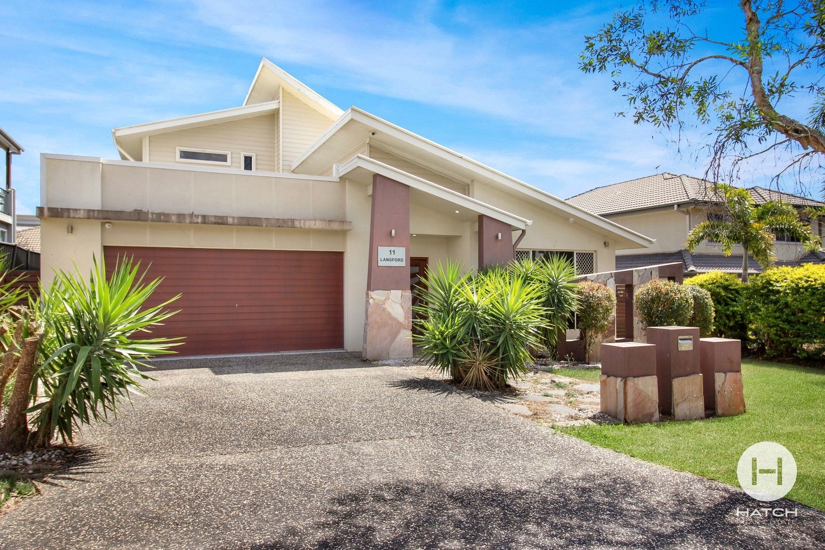 5 bedrooms House in 11 Langford Street EIGHT MILE PLAINS QLD, 4113