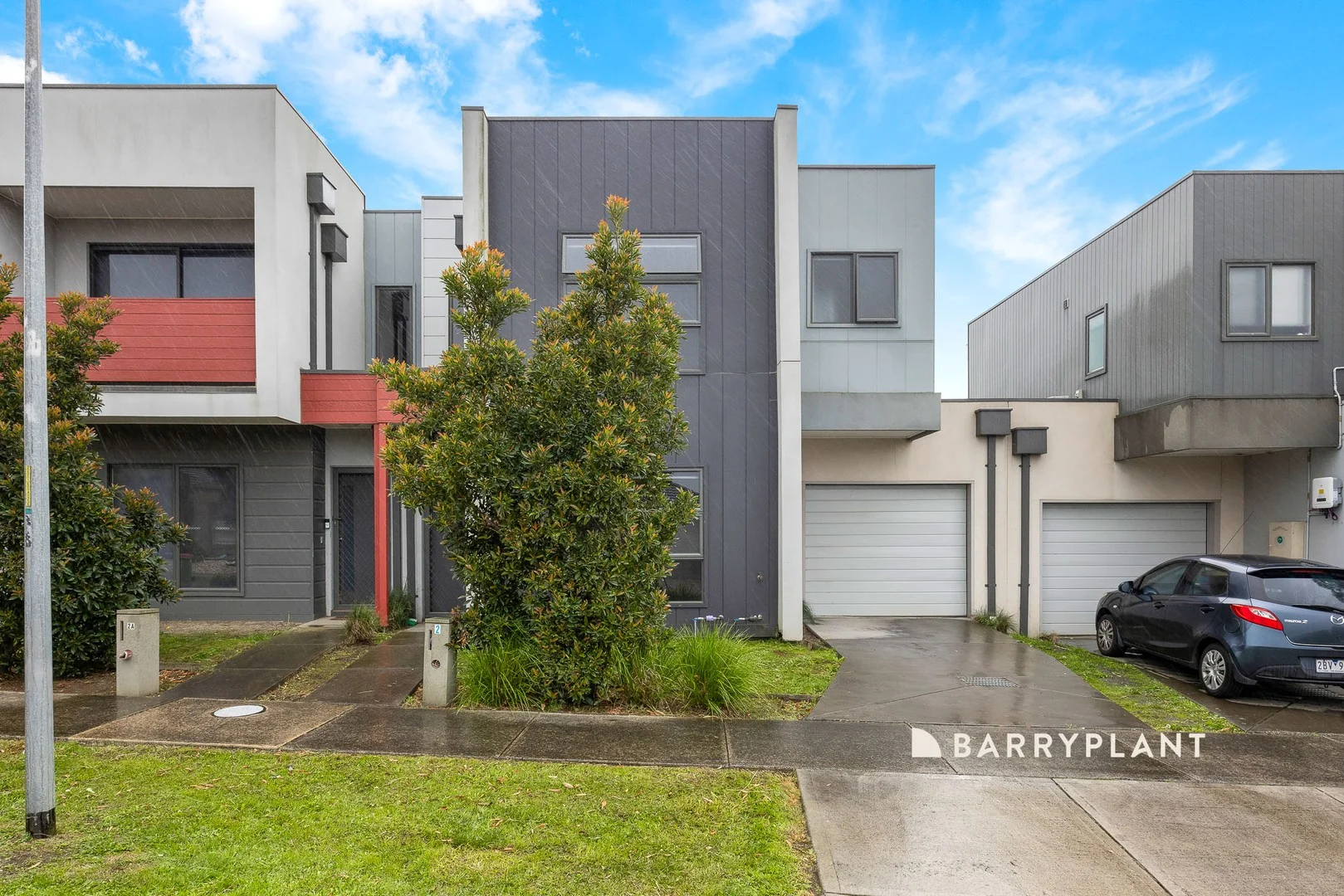 2 Almondbank Road, Cranbourne East VIC 3977