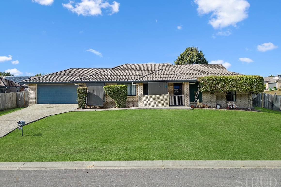 Picture of 1 Pencarrow Crescent, RACEVIEW QLD 4305