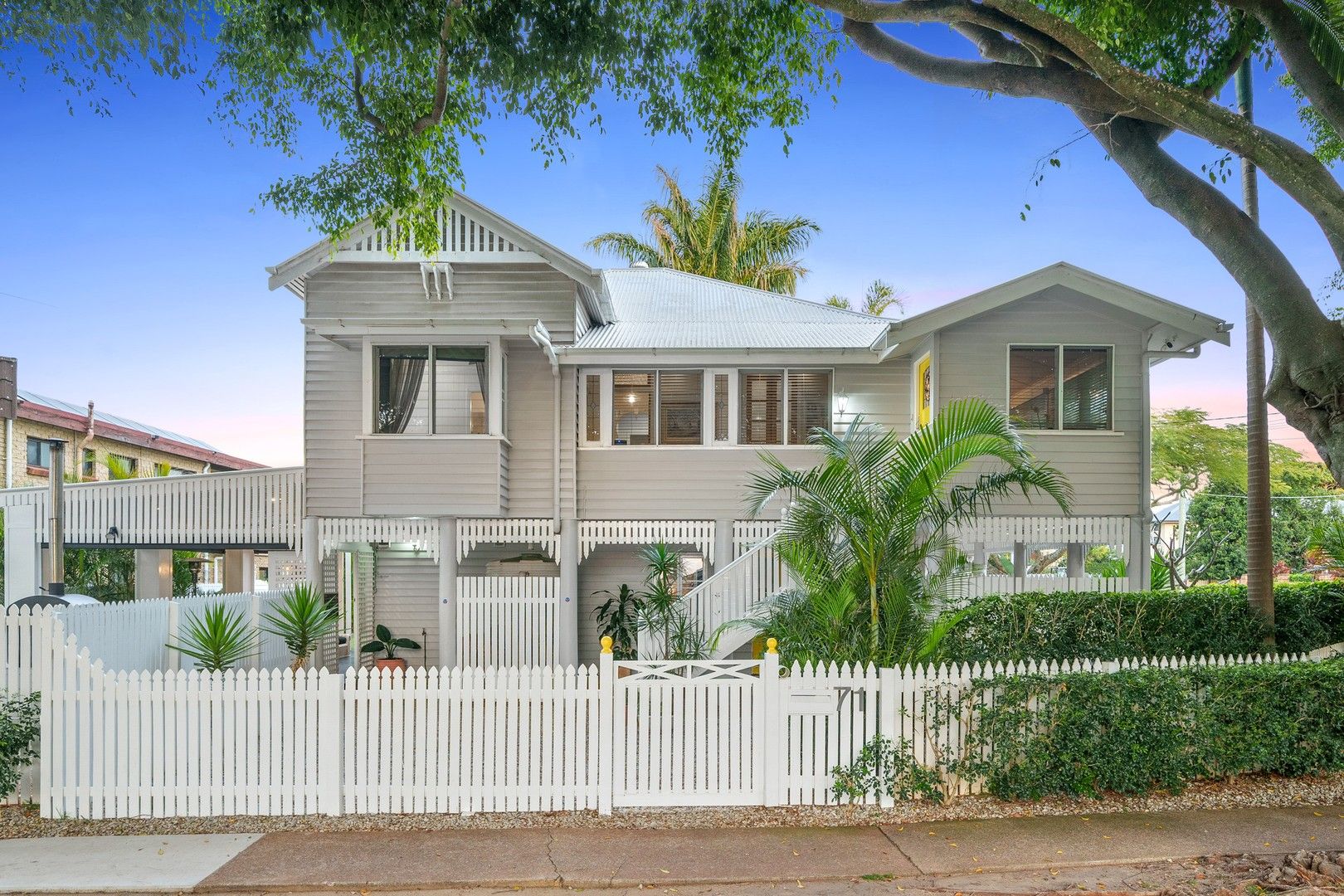 71 Prince Edward Parade, Redcliffe QLD 4020 Domain