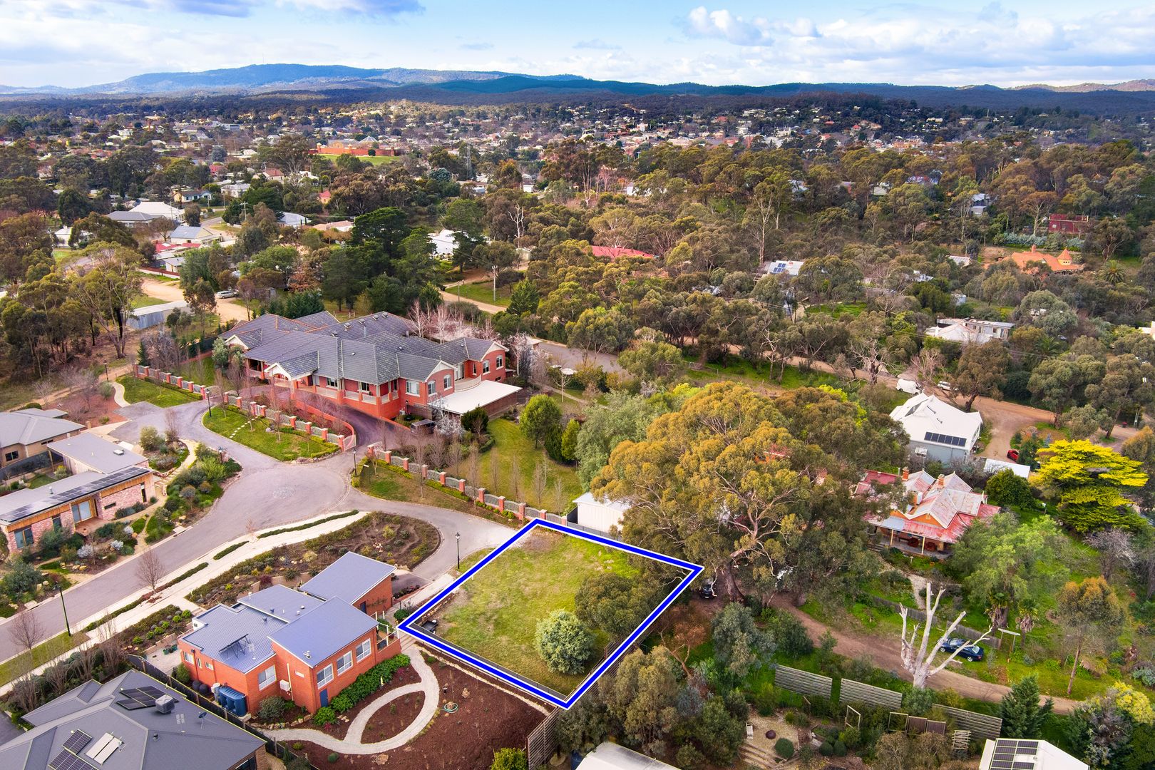 2 The Terrace, Castlemaine VIC 3450, Image 2