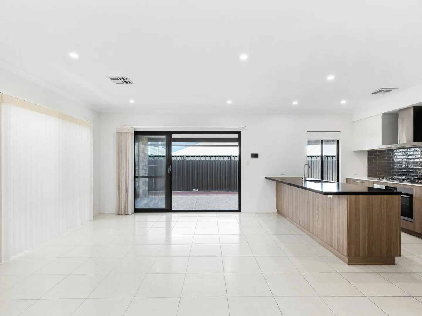Additional image 11 of 22 Alabaster Approach, Jindalee WA 6036