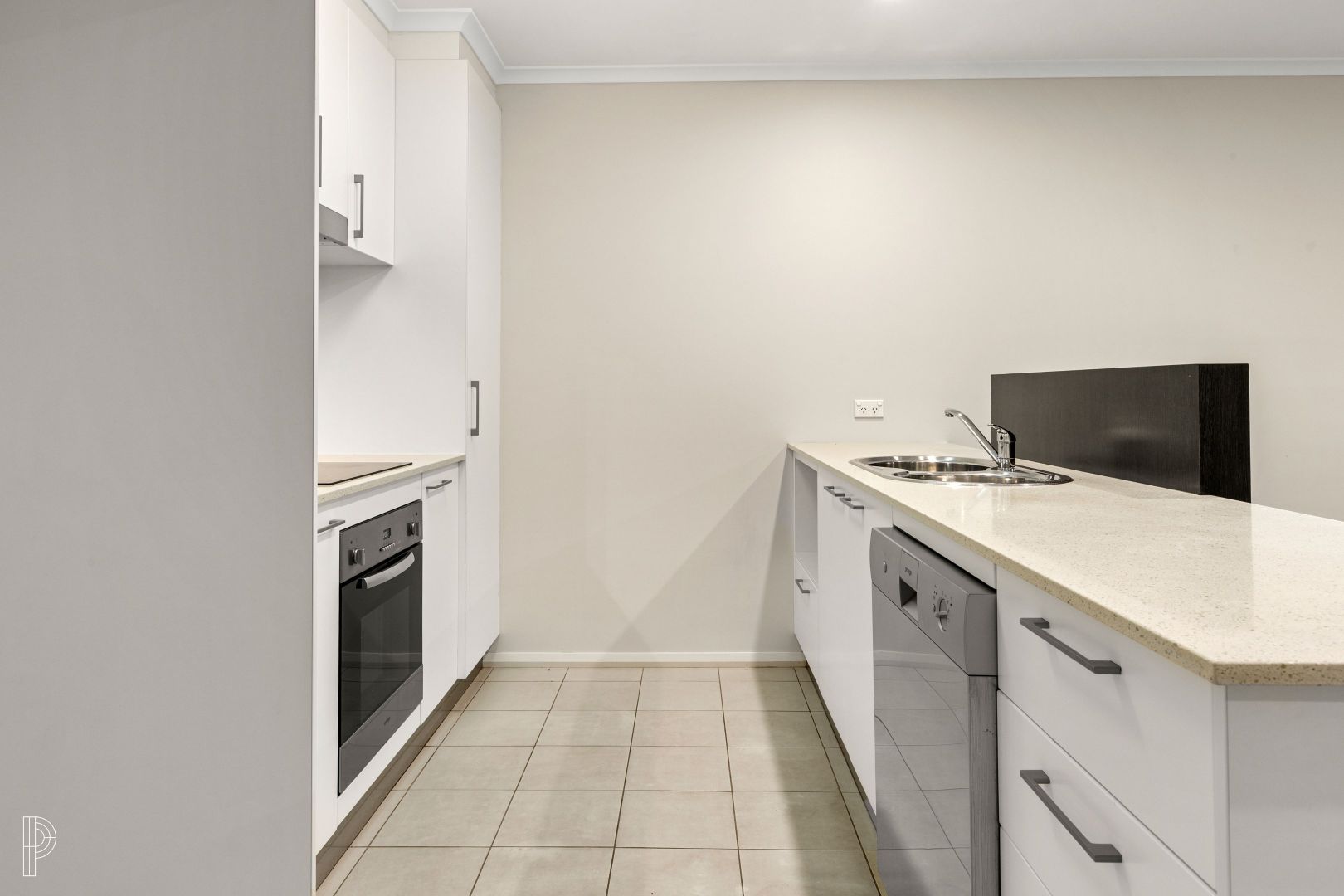 4/102 Athllon Drive, Greenway ACT 2900, Image 2