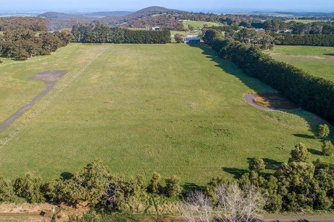 Picture of 335 Couangalt Road, GISBORNE SOUTH VIC 3437