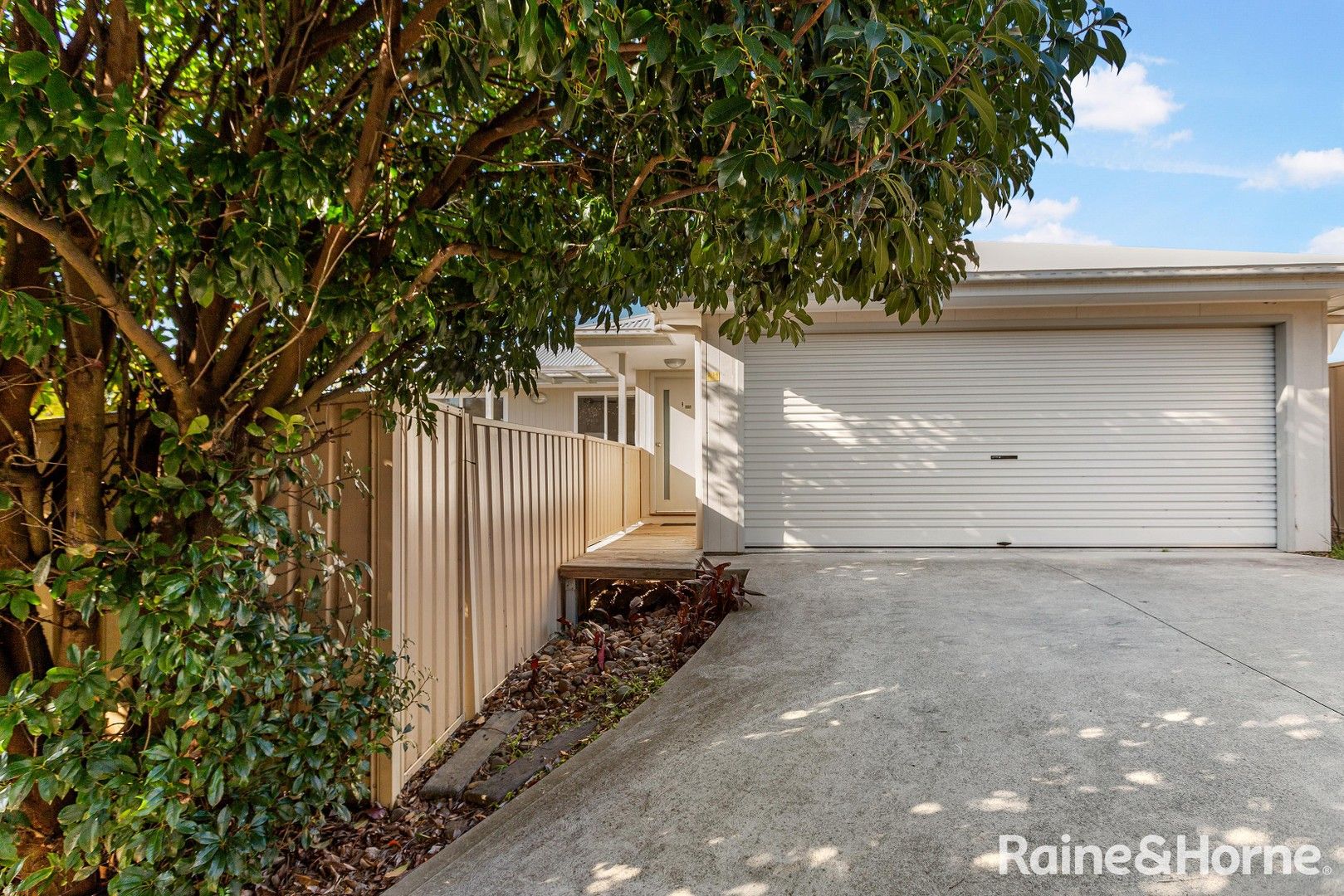 2/14 Clara Street, East Maitland NSW 2323, Image 0