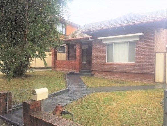 2 bedrooms House in 100 Restwell St BANKSTOWN NSW, 2200