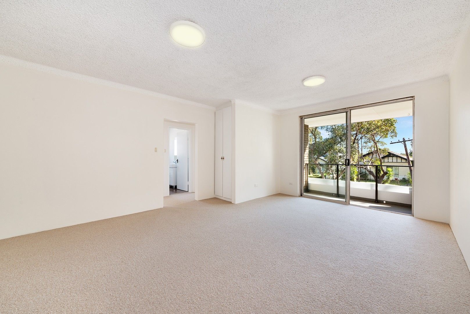 2 bedrooms Apartment / Unit / Flat in 8/32 Landers  Road LANE COVE NORTH NSW, 2066