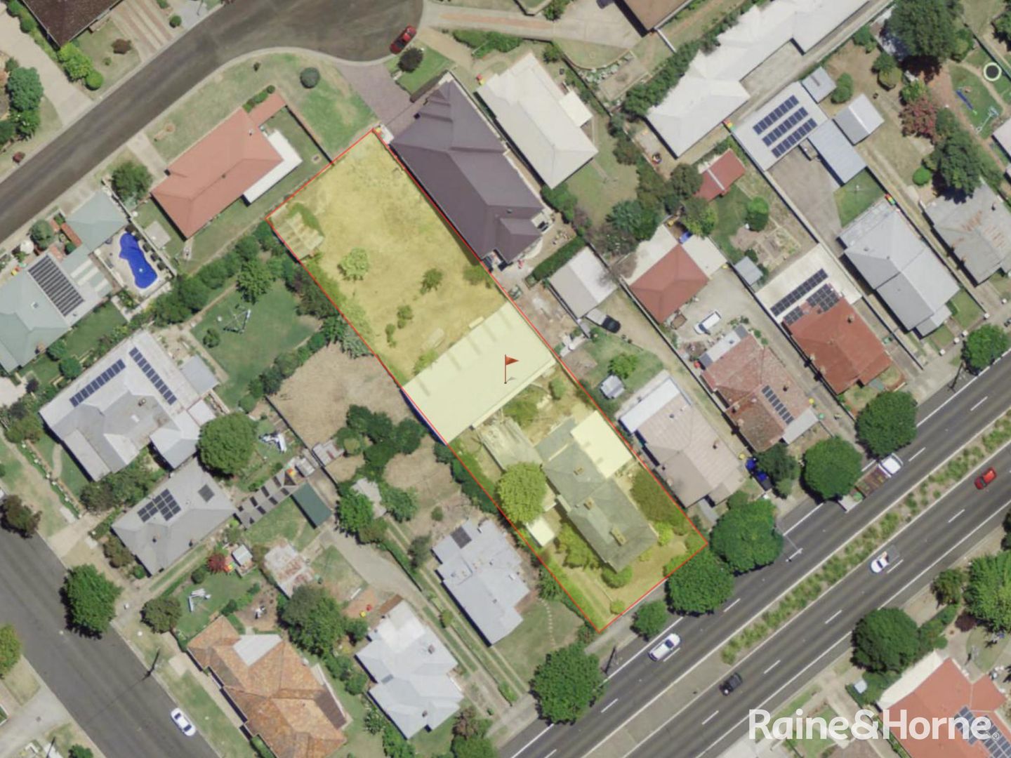 211 Stewart Street, Bathurst NSW 2795 Domain