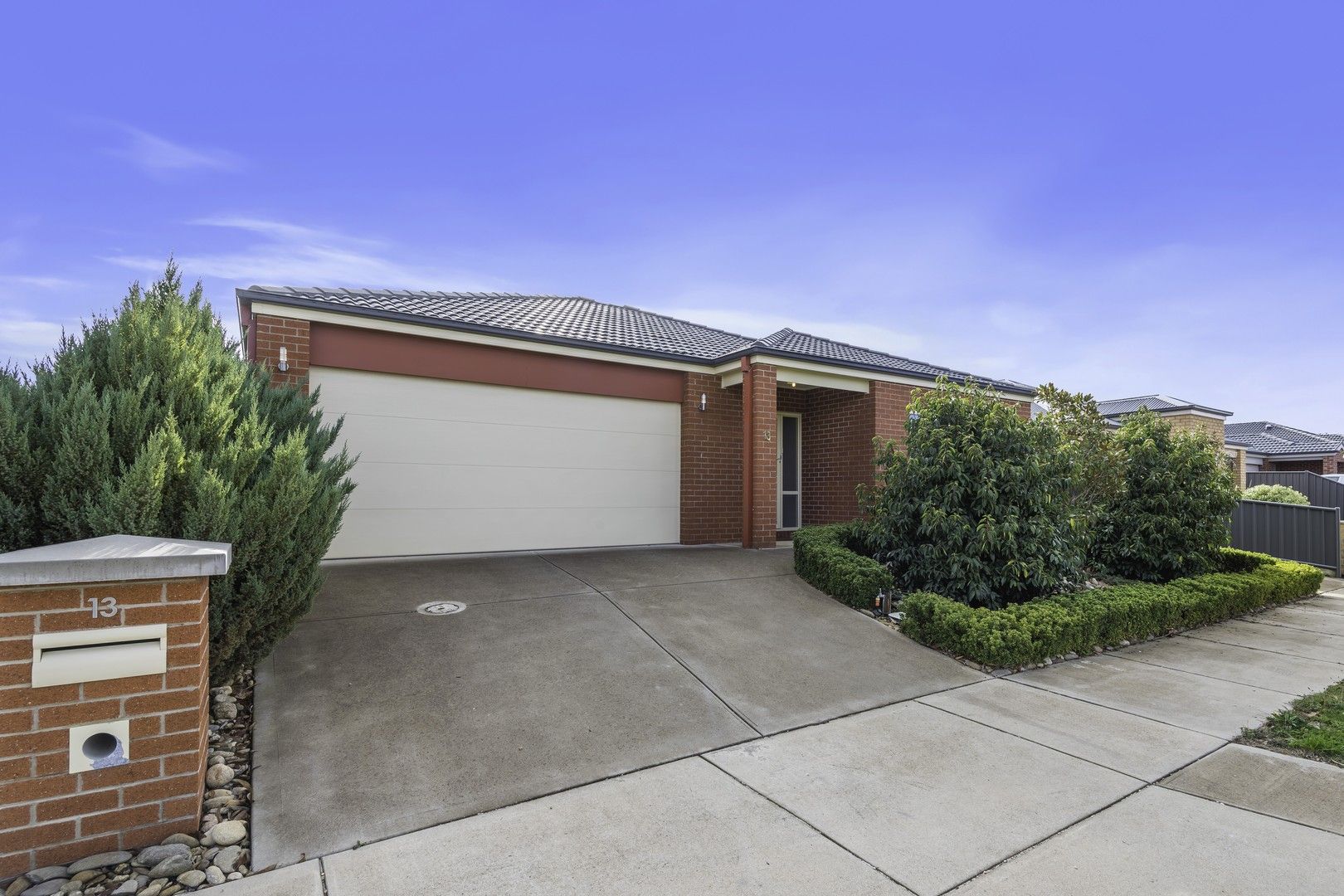 4 bedrooms House in 13 Patterson Drive KYNETON VIC, 3444