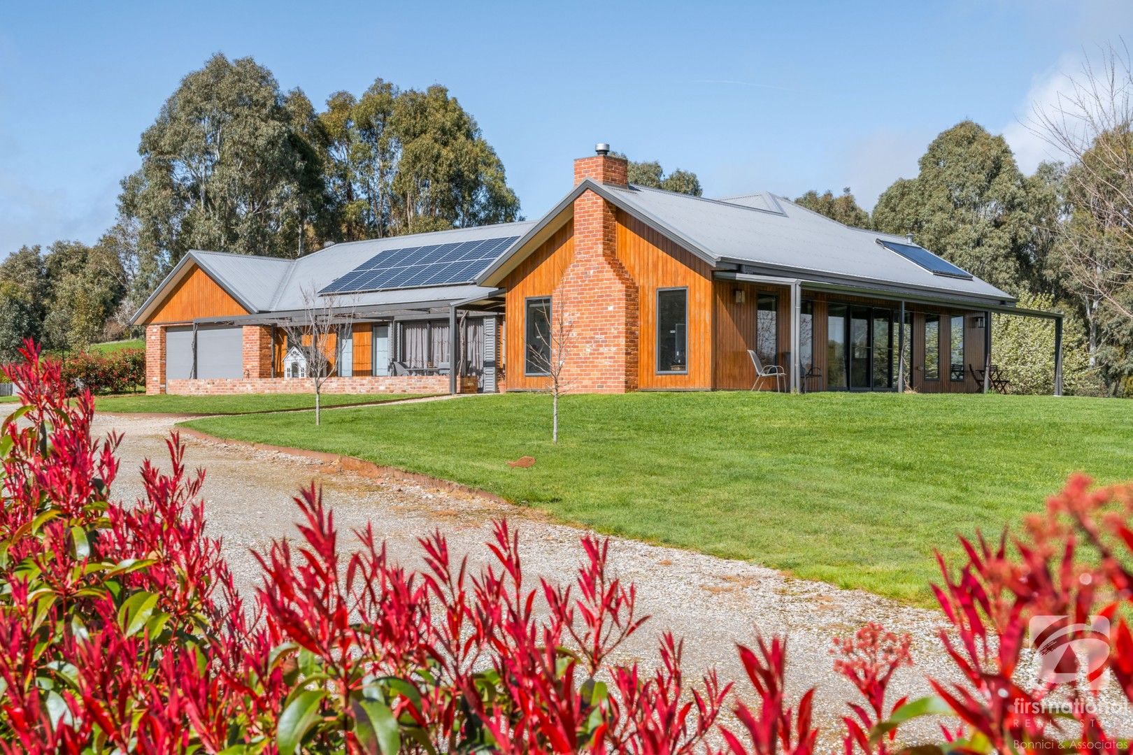 3 bedrooms Acreage / Semi-Rural in 41 York Lane BEECHWORTH VIC, 3747
