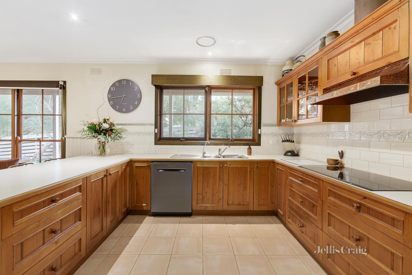 117-119 Berringa Road, Park Orchards VIC 3114, Image 2