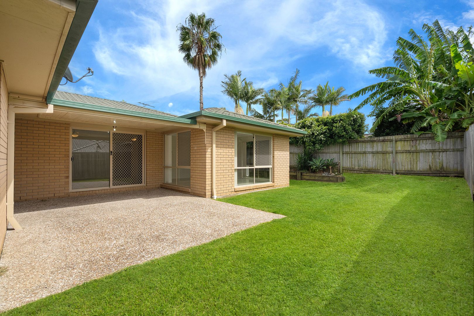 12 Hill End Ave, Hillcrest QLD 4118, Image 1