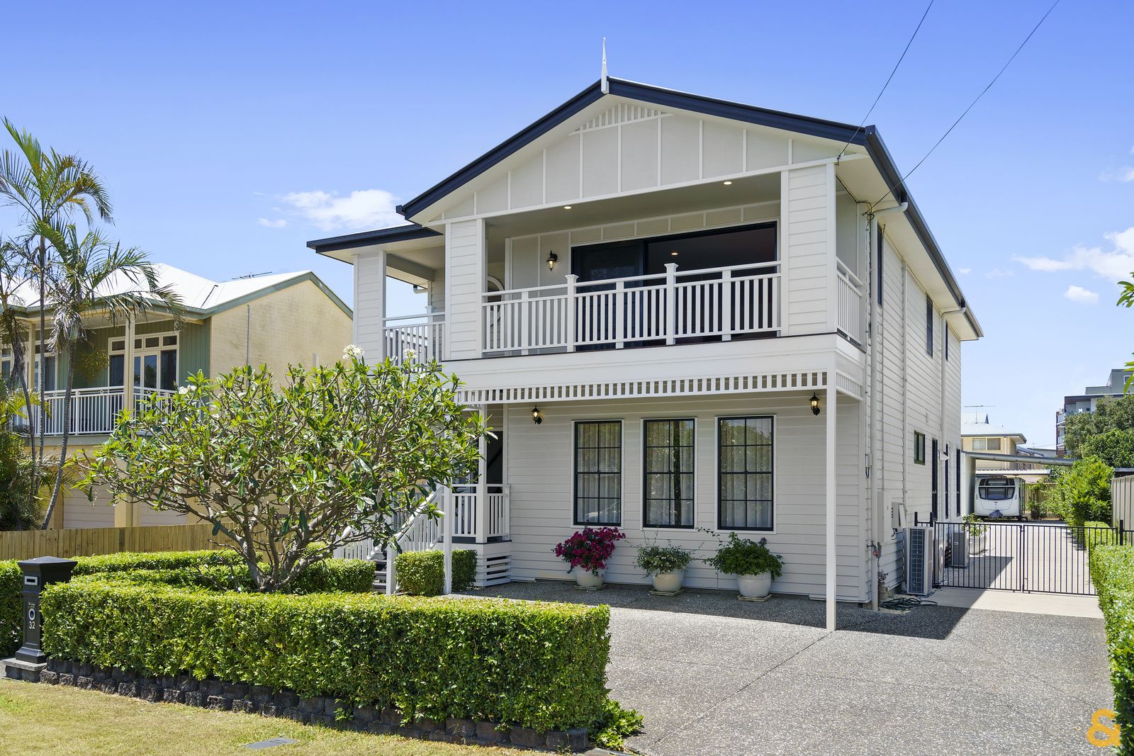 4 bedrooms House in 32 Alkoomie Street WYNNUM QLD, 4178