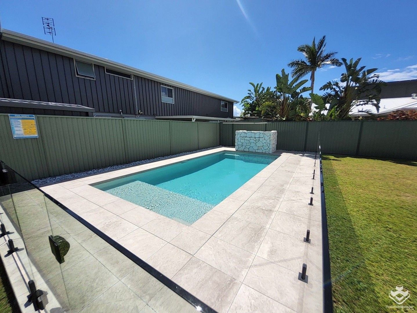 4 bedrooms House in 5 Margaroola Avenue BIGGERA WATERS QLD, 4216