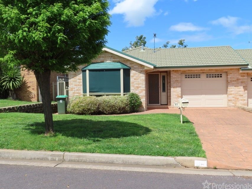 3 bedrooms Semi-Detached in 3a Mahogany Court ORANGE NSW, 2800