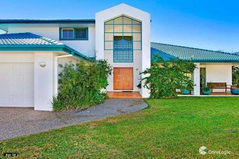 31 Montevideo Drive, Clear Island Waters QLD 4226, Image 2