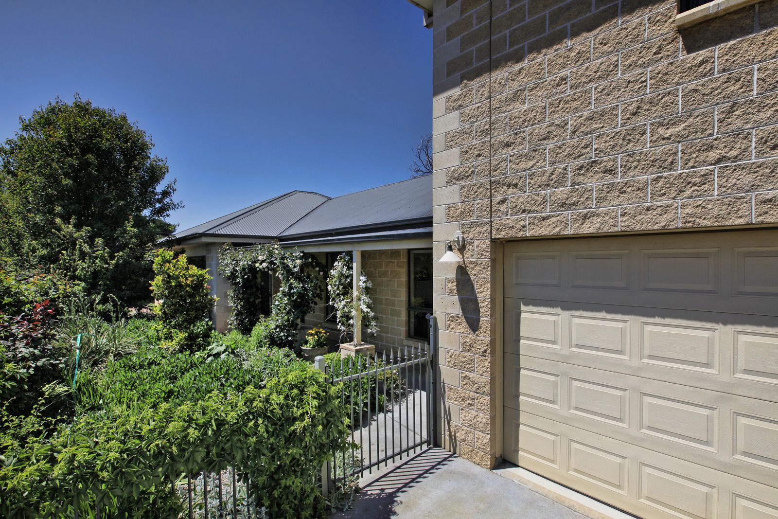 11 James Court, Kyneton VIC 3444, Image 1