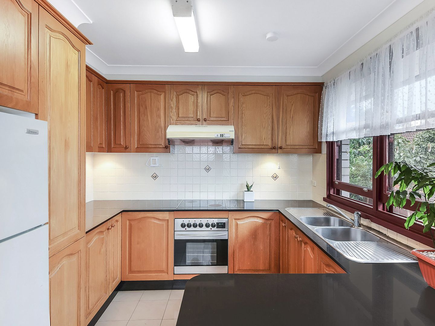 2/33 Bassett Street, Hurstville NSW 2220, Image 1