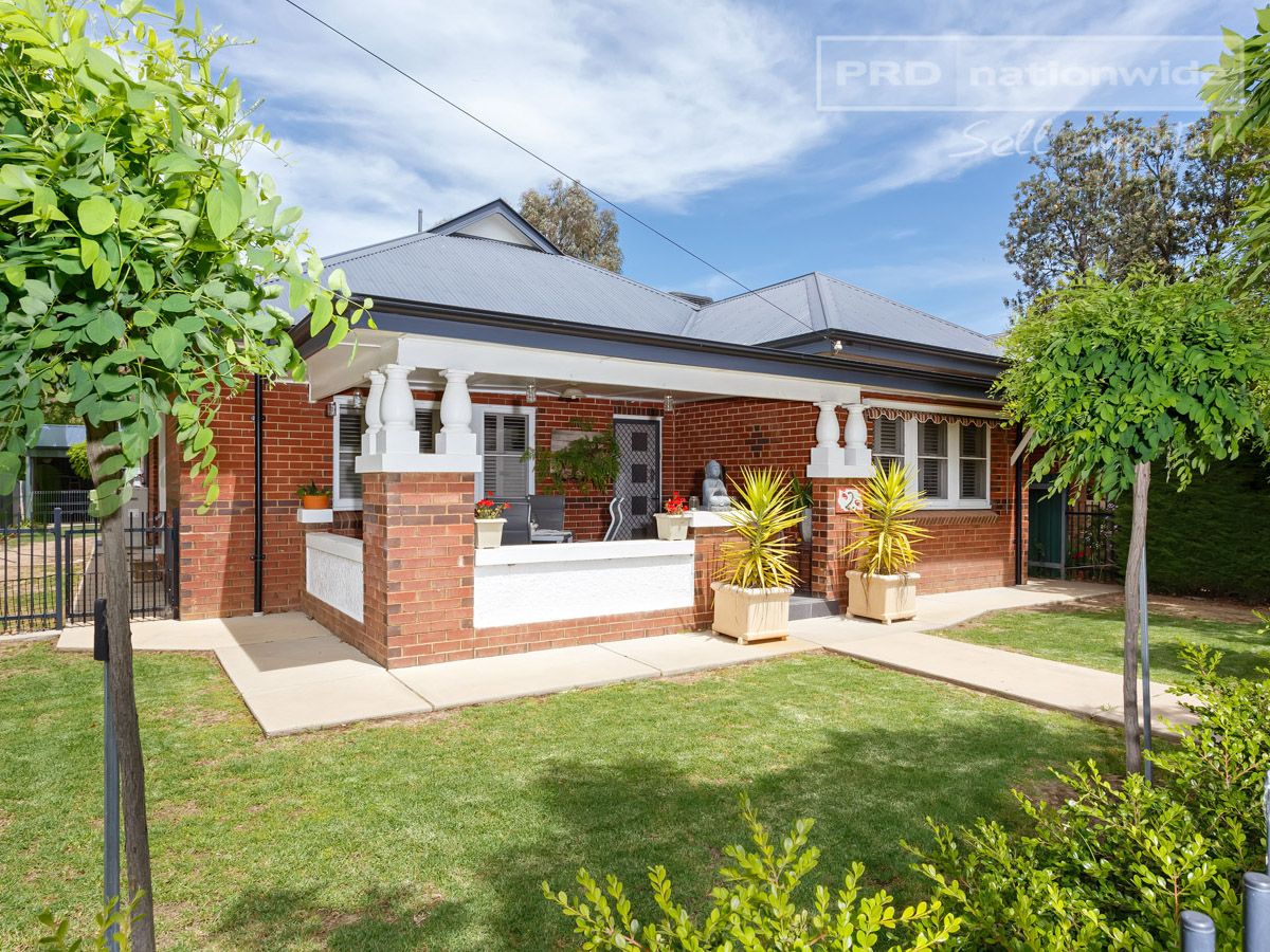 2 Rhoda Avenue, Wagga Wagga NSW 2650, Image 0