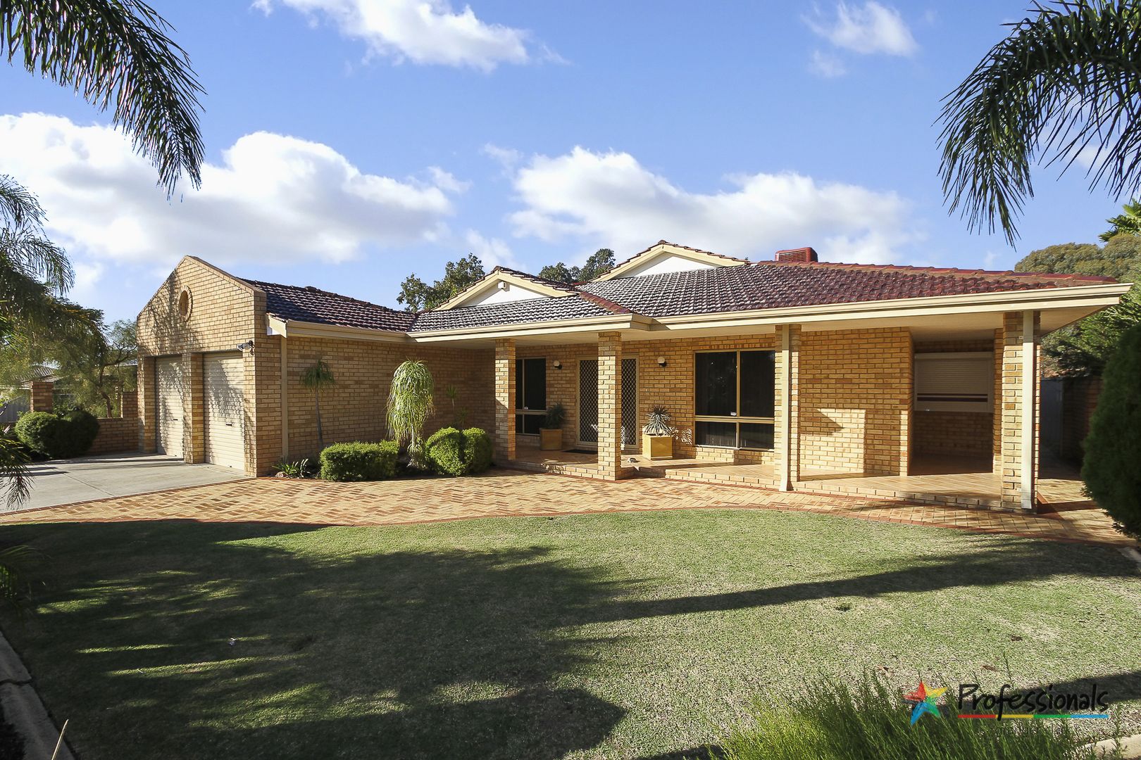 12 Constantine Way, Marangaroo WA 6064, Image 1