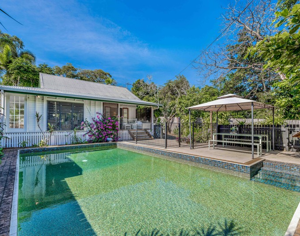 14 Acacia Street, Holloways Beach QLD 4878