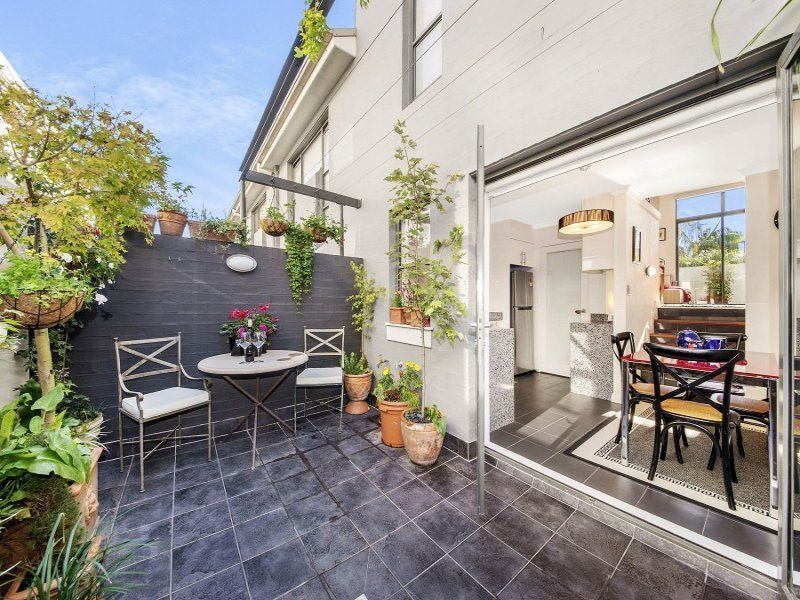 1 bedrooms Apartment / Unit / Flat in 15/117 Belmont Lane ALEXANDRIA NSW, 2015