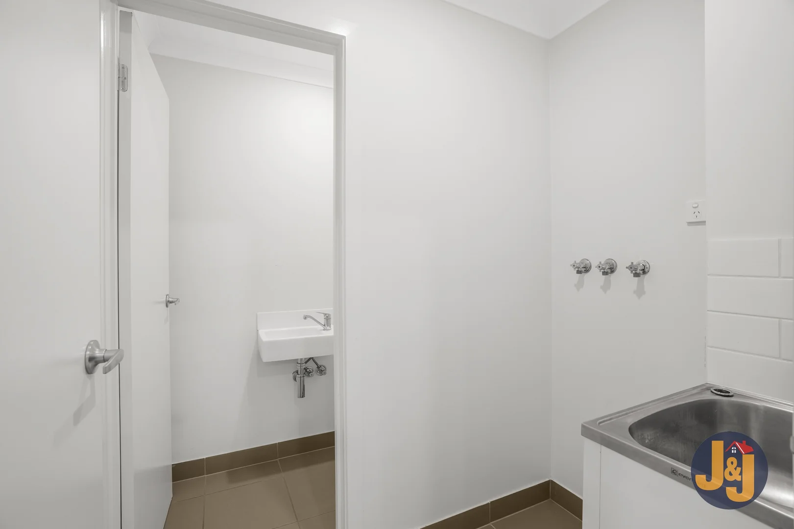 Additional image 7 of 156 Vearings Road, Wollert VIC 3750