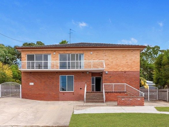 Picture of 28 Cassidy Street, QUEANBEYAN NSW 2620